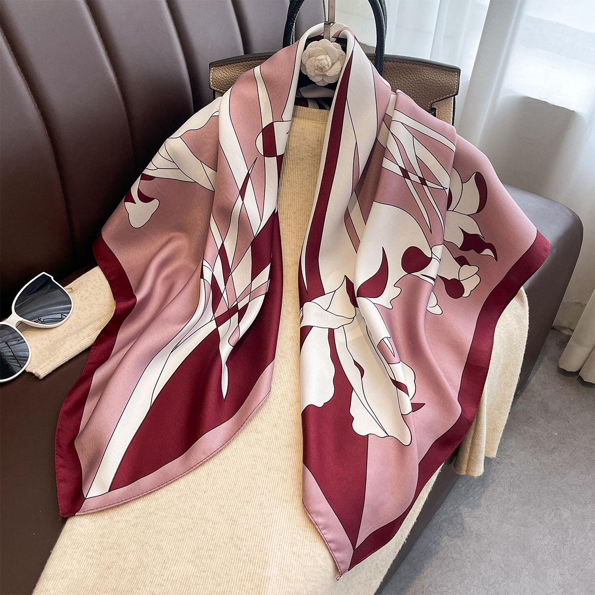 Luxury 90*90Cm Square Scarf Tw - Silk Neck Scarf recension och pris